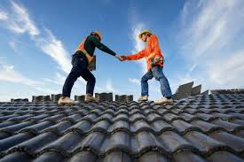 Fast & Reliable Emergency Roof Repairs in Roanoke, IL